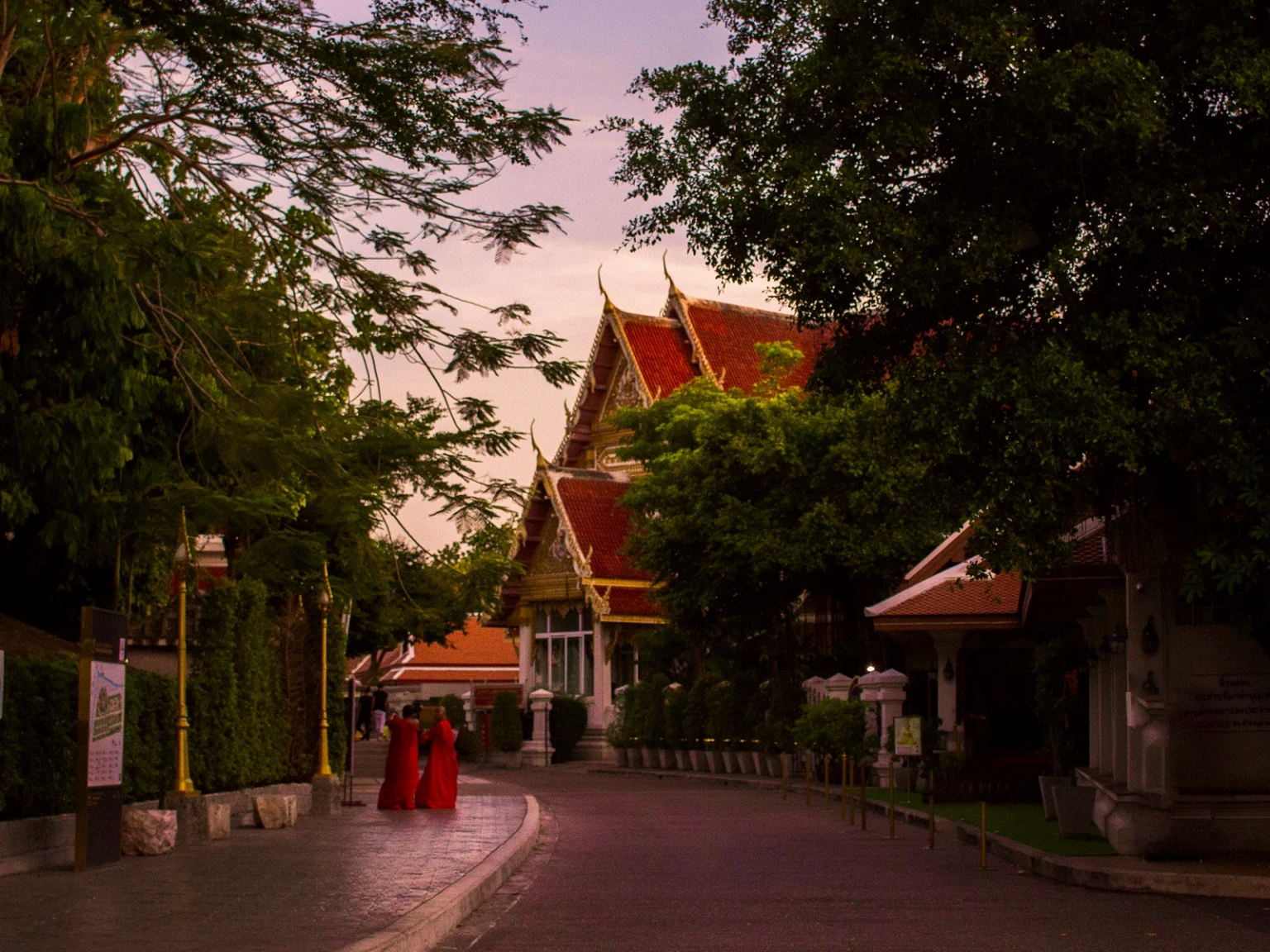 Thai Drive & Romance