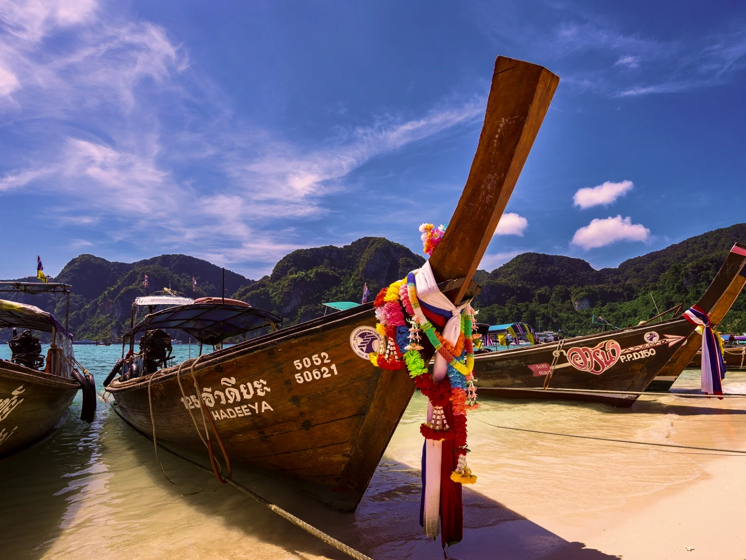 Thai Family Unwind