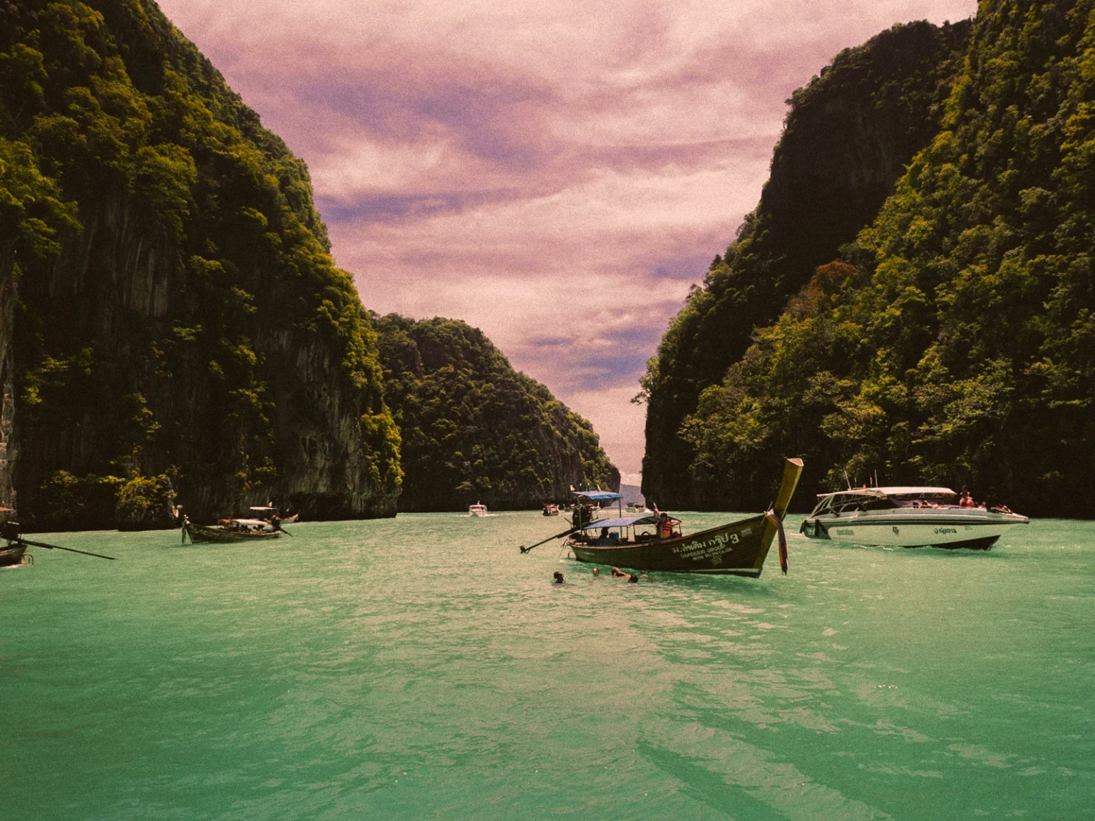 Waves, Wanderers & Thailand